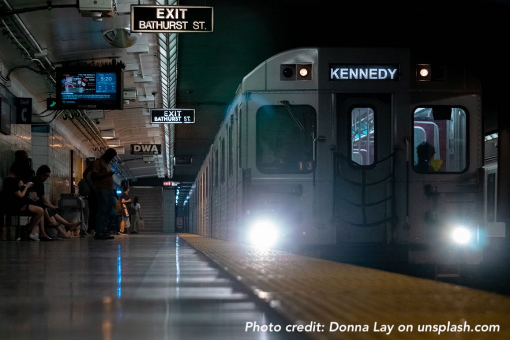 toronto_ttc_subway_donna-lay-FkzKGH_InB4-unsplash_2